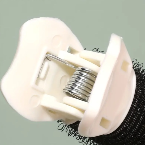 Volumizing Hair Clips (4x pack) - Picture 3 of 5